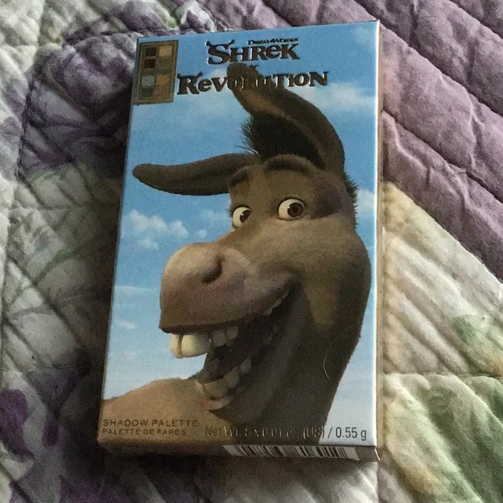 New Shrek x Make-up Revolution Donkey On The Edge Eye Shadow Palette In Box